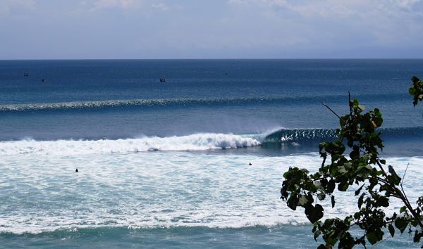 Surf Na Indonésia: As Ondas De Bali - Dez Mil Milhas